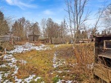 Gr�nfl�che Bauernhaus mit Nebengelass und weitl�ufigem Grundst�ck (A1663)