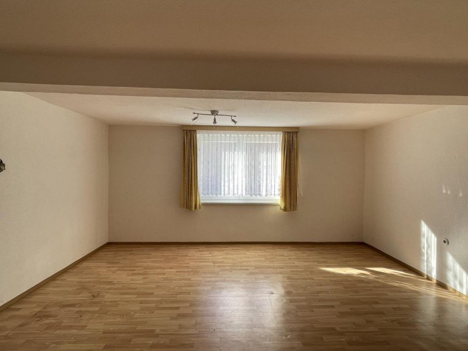 Zimmer im Erdgeschoss Einfamilienhaus Gefell