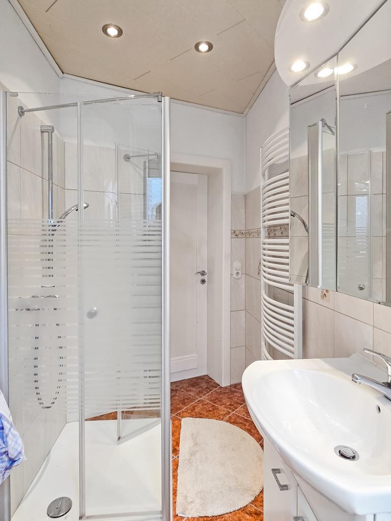 Bad 1 EG Einfamilienhaus Schwarzatal