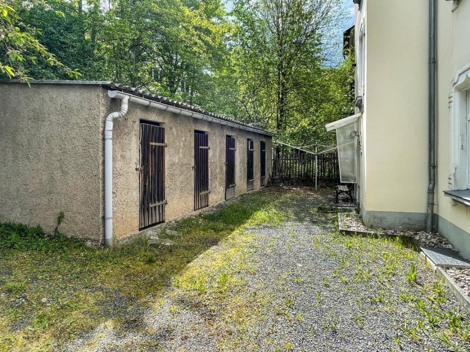 Schupen- und Lagerfl�che Mehrfamilienhaus P��neck