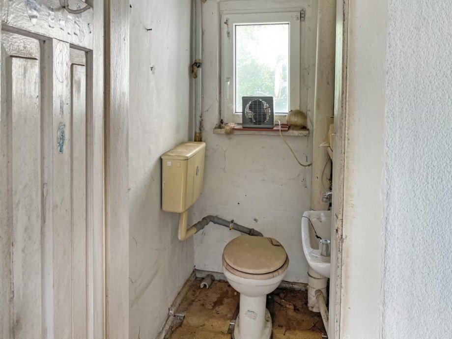 WC Mehrfamilienhaus P��neck