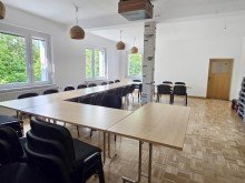 Gastraum (A1550) Vielseitiges Kulturhaus mit Veranstaltungssaal und Ferienwohnungen in Kleingeschwenda