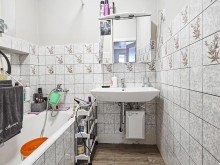 Wannenbad Bauernhaus mit Nebengelass und weitl�ufigem Grundst�ck (A1663)