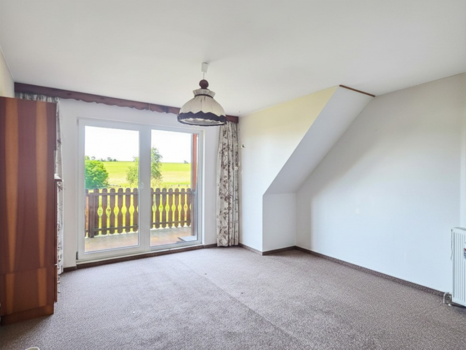 Zimmer mit Balkonzugang Einfamilienhaus Saalburg-Ebersdorf