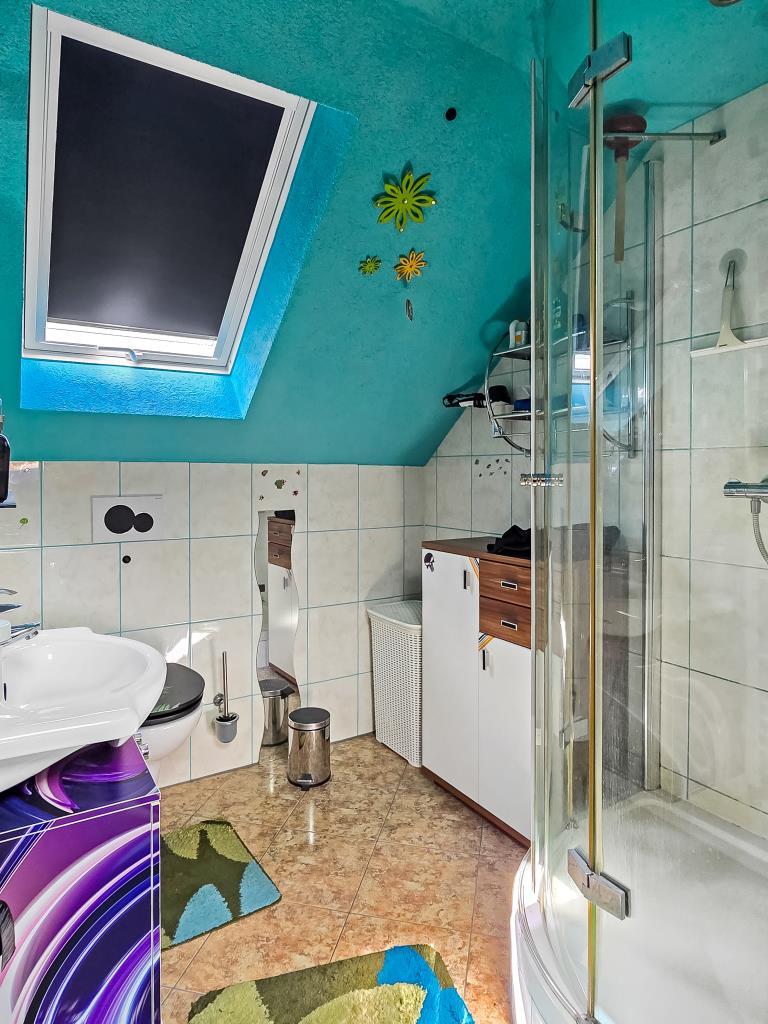Badezimmer Wohnung 2 DG Mehrfamilienhaus Neustadt/Orla