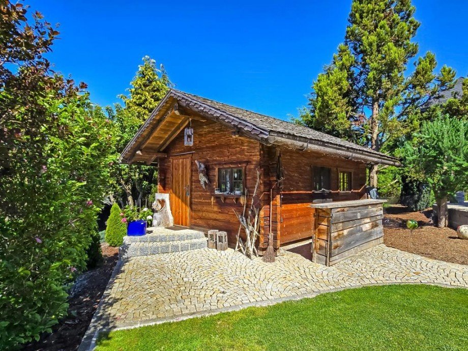 Gartenhaus Einfamilienhaus Rehau