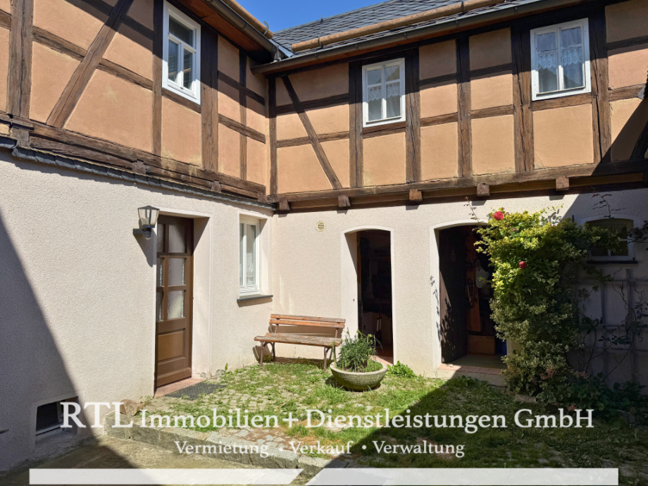 Hauseingang im Innenhof Einfamilienhaus Remptendorf