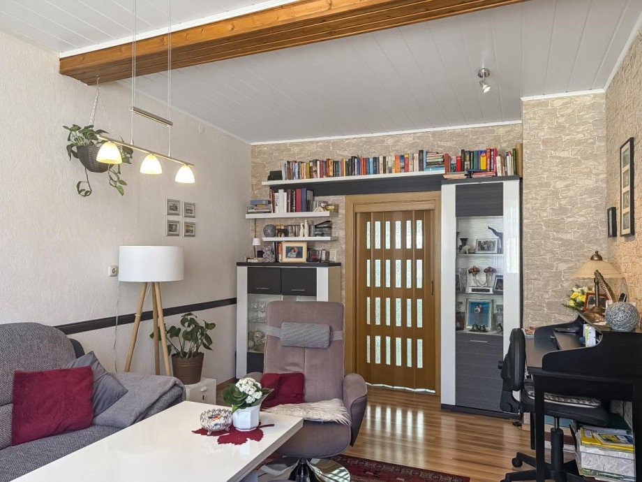 Wohnzimmer Hauptwohnung Einfamilienhaus Leutenberg