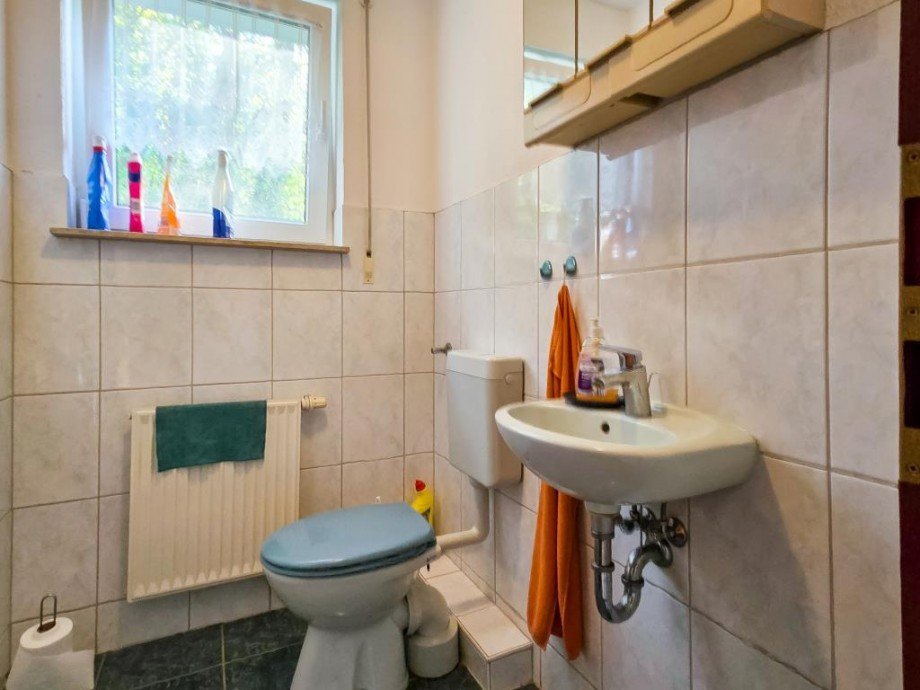 Toilette EG Einfamilienhaus Saalfeld