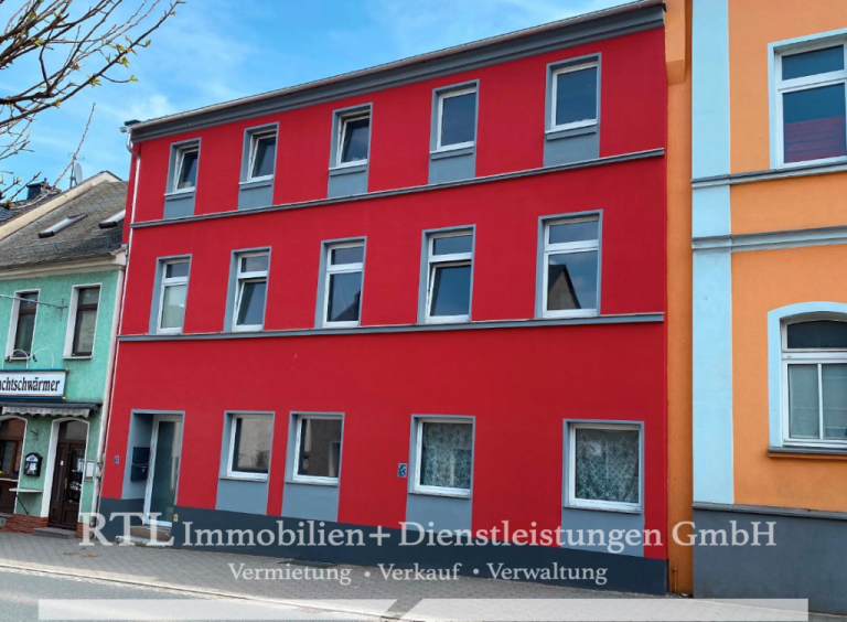 Stra�enansicht Schleiz Mehrfamilienhaus saniert + vollvermietet - MFH im Zentrum von Schleiz zum Faktor 13 (A1698)