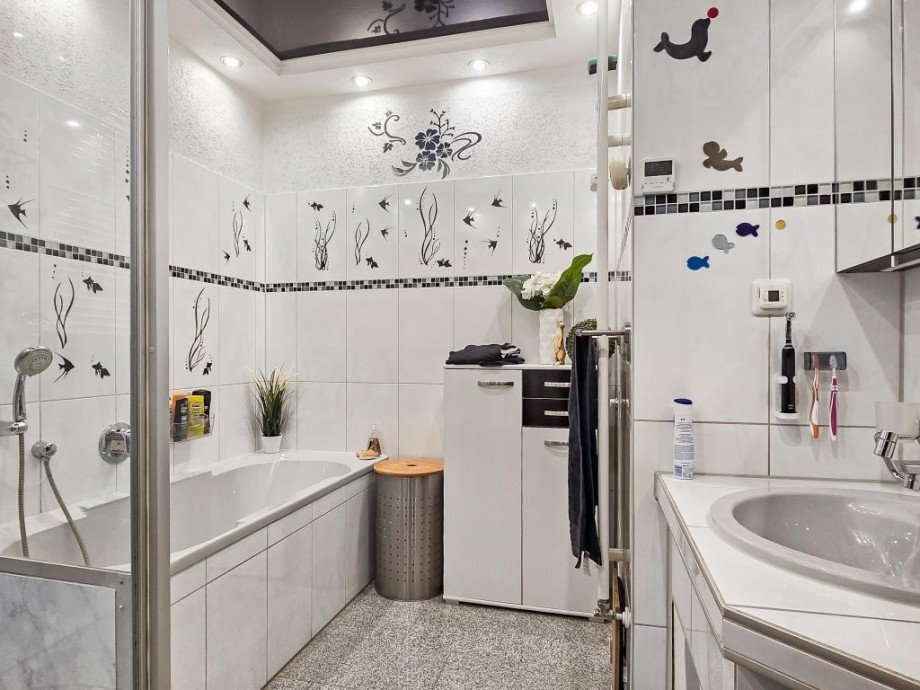 Badezimmer Mehrfamilienhaus Neustadt/Orla