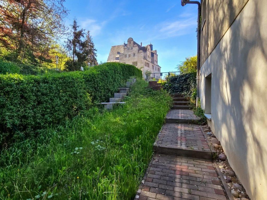 Garten mit Blick zum Schloss Einfamilienhaus Saalfeld