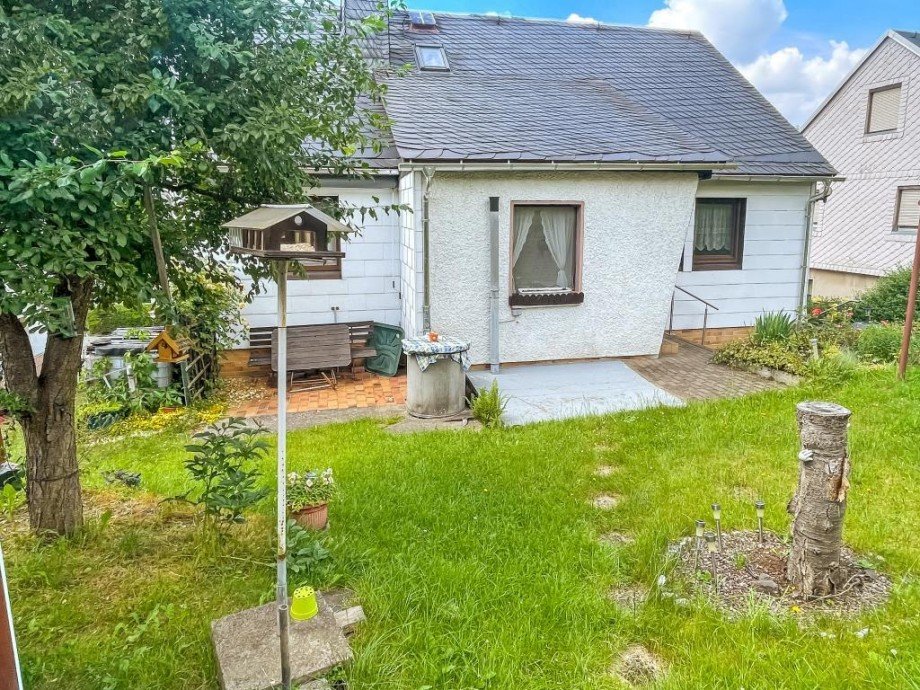 R�ckansicht Einfamilienhaus Wurzbach