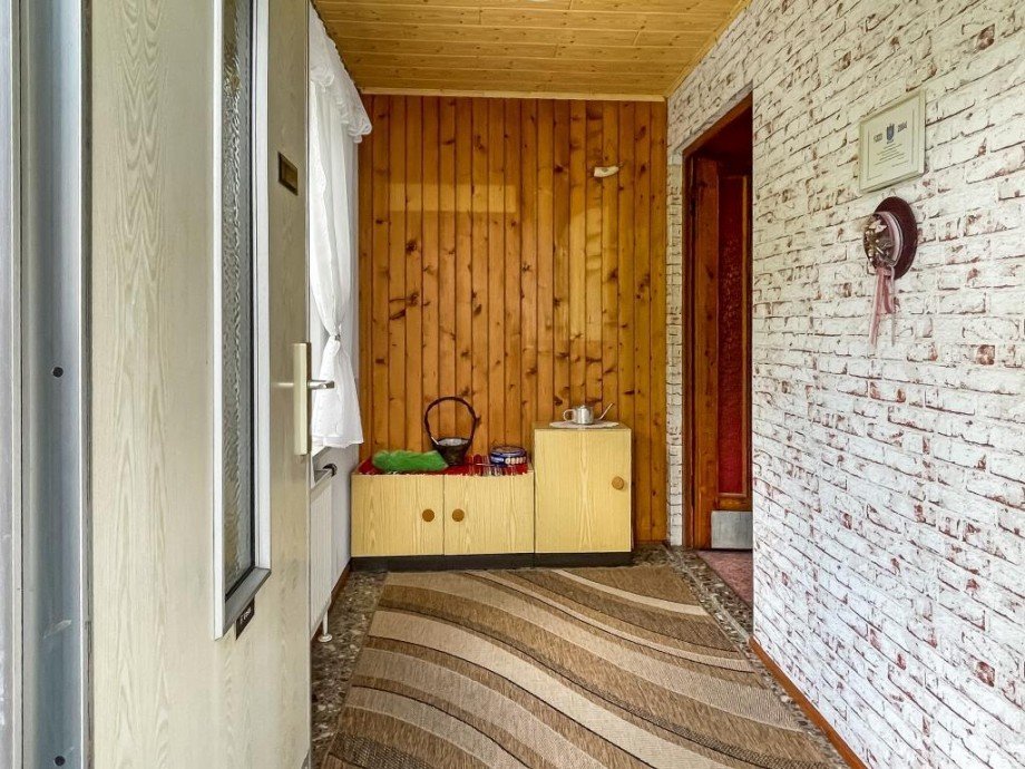 Windfang EG Einfamilienhaus Wurzbach