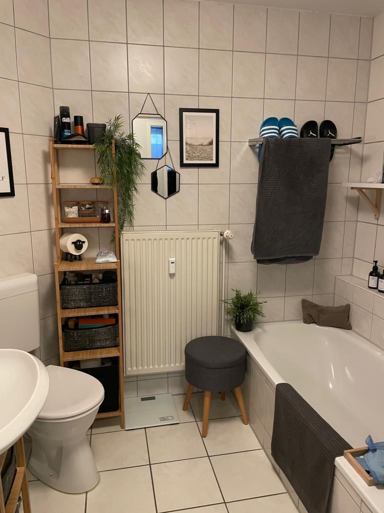 Bad_1 Wohnung Hof