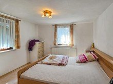 Schlafzimmer Ankommen im Gr�nen: Familienhaus mit Platz, Garten und Scheune/Werkstatt (A1734)