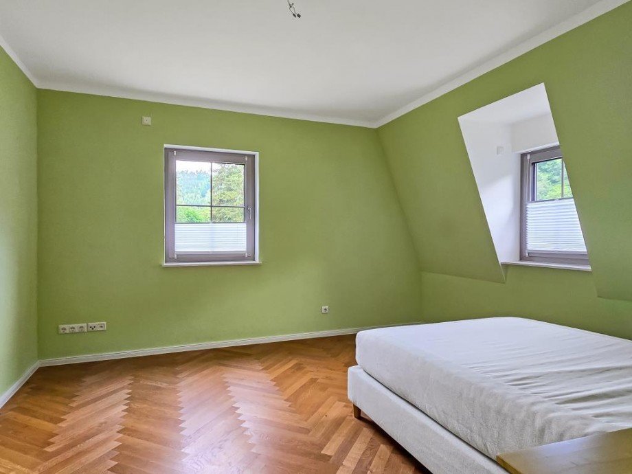 Schlafzimmer Einfamilienhaus E�bach